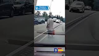 Es muy complicado cruzar por donde toca  Dashcams España [upl. by Alexa]