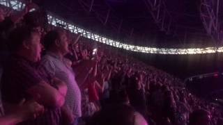 ELO Wembley 2017  Sweet Talking Woman [upl. by Dehsar]