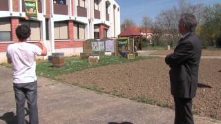 LActu  Une première ruche prend place à la mairie de MontignyleBretonneux [upl. by Rolland]