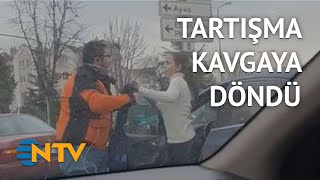 Kurye ile kadın sürücü tekme tokat birbirine girdi  NTV [upl. by Nodla912]