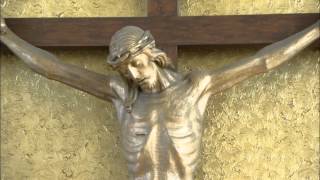 Glory in the Cross  Dan Schutte  Easter Triduum hymn with lyrics [upl. by Lattie]