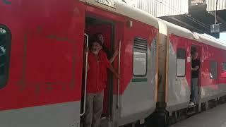 12473 Sarvodaya Express Arrival Ahmedabad Jn  Shri mata vaishnodevi yatra Katra [upl. by Bazil]