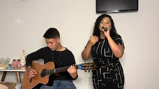 Eis me aqui Senhor  Colo de Deus Cover Silvia Rodrigues [upl. by Hezekiah]