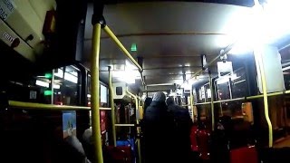 Biją w tramwaju  Starsza Kobieta obroniła pasażera 2 [upl. by Ordnasil]