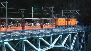 Ride the Kurobe Scenic Train 宇奈月駅から黒薙駅へ乗車 黒部峡谷鉄道 2012108 [upl. by Aikemahs]