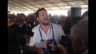 Matteo Salvini bei den Kastelruther Spatzen [upl. by Deeas]