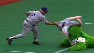 LADPHI Lasorda has enough with the Philly Phanatic [upl. by Nyvar]