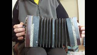 Galopede  Dt Concertina ca 1880  76 Töne  alter Zustand spielbar [upl. by Eceerehs]