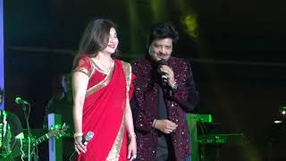 Udit Narayan Alka Yagnik Live Chand Chupa Badal Mein Best Live Performance [upl. by Mary]