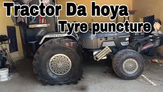 Tractor da Hogeya tyre puncture [upl. by Calva]