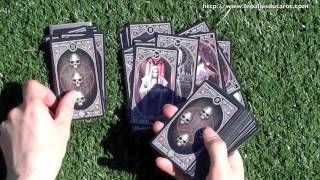 Gothic Tarot Gothique de Anne Stokes [upl. by Ainer]