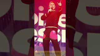 GazzaThursday  QuintaFeira do Gary Barlow Take That This Life Tour  Pray [upl. by Irihs]