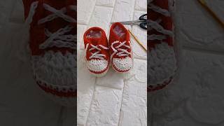 Crochet baby bootiesConverse pattern booties crochet crochetbooties crochetpattern [upl. by Cud]