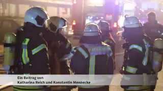 Haus in Northeim brannte  20 Menschen ins Freie gerettet [upl. by Atsiuqal674]