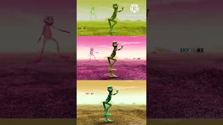 Alien funny danceGreen alien funny calmdownandrelax calmitdown relax [upl. by Ardeahp]