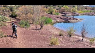 VTT dans lHérault  le tour du lac du Salagou départ de Octon Le village abandonné de Celles [upl. by Assirac]