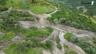 Dalle immagini dal drone l’estensione della grande frana di Roccaspinalveti [upl. by Yreneh691]