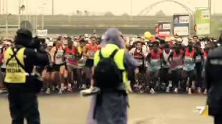 SUISSEGAS MILANO CITY MARATHON 2013  OFFICIAL PROMO LA7 [upl. by Nioe235]