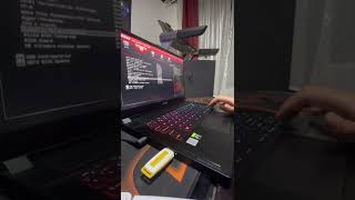 Entrar Bios Msi GS66 Stealth [upl. by Gundry]