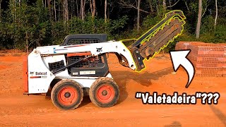 Mini Carregadeira BobCat Com Implemento quotValetadeiraquot  Como Funciona [upl. by Ytirehc969]