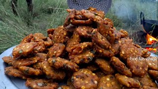 ELEPHANT FOOD RECIPE  Elephant food Yam Vadai prepared by uncle food fun village [upl. by Ayotas]