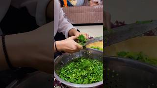 Sardia yani hari sabjiya🥶 nehabisht cooking pahadi palak ytshorts food homemadefood likeme [upl. by Ahseyn866]