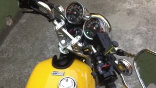 Yamaha SR400 60th Anniversary  Walkaround and sound [upl. by Rednazxela771]