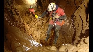 Espeleología Sistema Sima Gesm  Sima de la Luz Exploraciones 2012 [upl. by Aner]