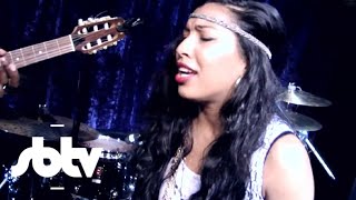 Melanie Fiona  quotMonday Morningquot  A64 S1EP38 SBTV [upl. by Ahtanoj]