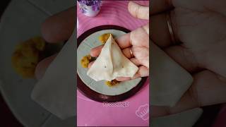 Mini समोसा बनाने का आसान तरीकाsamosakaisebanaye samosafolding samosamaking [upl. by Trilly]