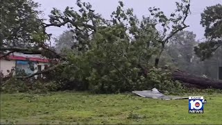 Beryl strikes Texas as Cat 1 hurricane [upl. by Camel]