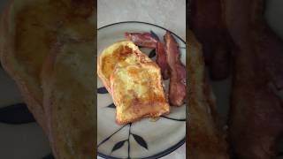 French toast 🍞🥓🥚😋frenchtoast shorts food breakfast cozy subscribe [upl. by Rasla]