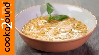 Minestra di fagioli Ricetta zuppe e minestre [upl. by Ellehcer307]