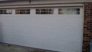 a hormann 2100 new overhead garage door Installed in WoodridgeIL vinal back insulated [upl. by Tammi469]