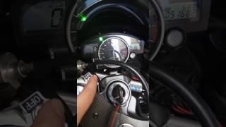 Yamaha YZFR1 2006 manual fans bypass switch [upl. by Odrarebe32]