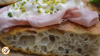 Focaccia bianca con 1 g di lievito e farina macinata a pietra [upl. by Enneira]