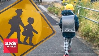 NIÑOS JAPONESES VAN SOLOS A LA ESCUELA ¿POR QUÉ [upl. by Alleuqram150]