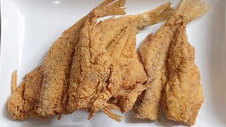 Fried Bonein Croaker Fish In The Deep Fryer [upl. by Furiya]