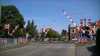 Spoorwegovergang Sappemeer  Dutch railroad crossing [upl. by Soph810]