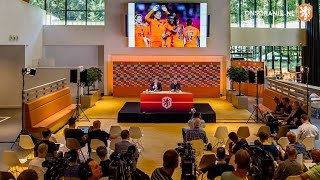 Sfeerimpressie Een persconferentie op de KNVB Campus [upl. by Mireielle]