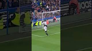 TIM CAHILL SCORES INCREDIBLE BICYCLE KICK AT CHELSEA everton football premierleague chelsea [upl. by Frodin99]