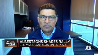 Albertsons CEO on food prices supply chain issues and company guidance [upl. by Delogu]