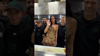 Katy Perry comiendo tacos en Cdmx katyperry tacos shorts [upl. by Kcirddor]