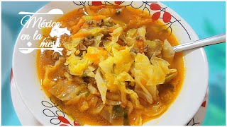 Sopa De Repollo Con Carne Receta  México en la mesa [upl. by Onig]