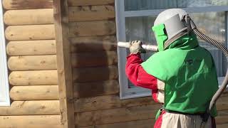 SABLAGE AU JET D’UN CHALET EN BOIS ROND  SANDBLASTING A LOG CABIN [upl. by Jeri]