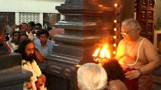 Sri Sri visits Kathiresan Temple Colombo [upl. by Aihsyt193]