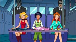 Undercover Model Mission  Totally Spies  Clip [upl. by Diraf]