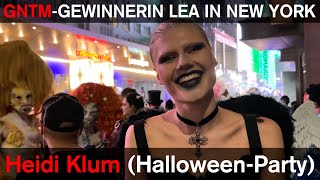 GNTMGewinnerin Lea bei Heidi Klums HalloweenParty in New York  Cooles Interview am Times Square [upl. by Anyak]