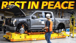 Breaking Ford Suspends Production of This Pickup Truck [upl. by Nasia]