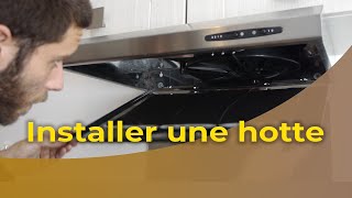 Installer une hotte sur un meuble de cuisine [upl. by Sukey968]